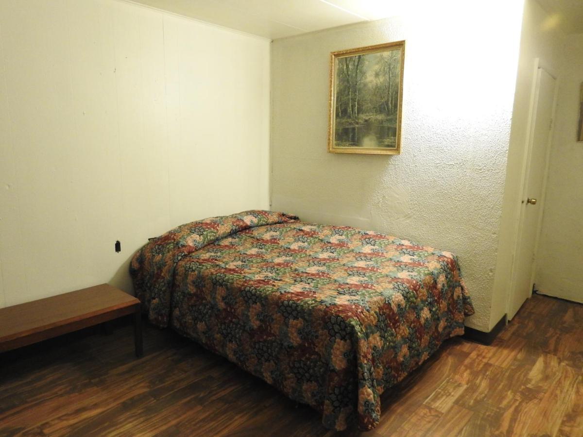 Lawrenceburg Motel エクステリア 写真